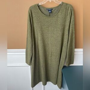 ARCHITECT Woman Olive Green Sweater Dress Size 3X
Tunic Soft Comfy
